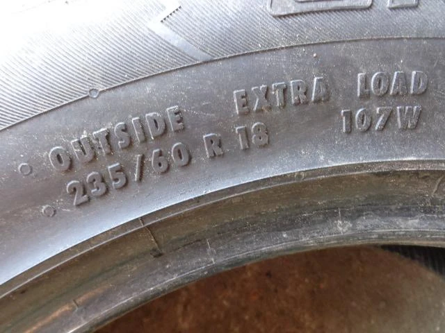 Гуми Летни 235/60R18, снимка 5 - Гуми и джанти - 20334599