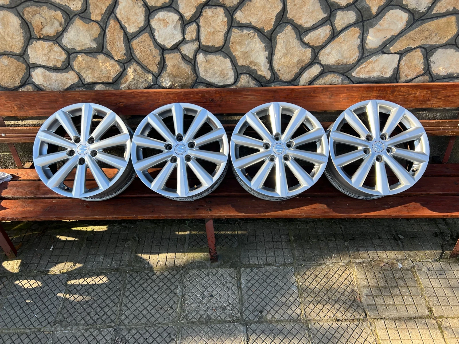 ������ | Mobile.bg � ����������� 4