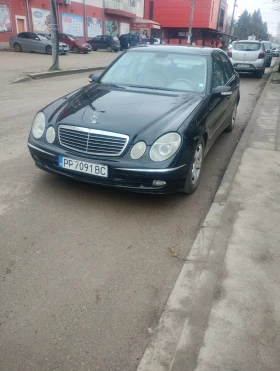 Mercedes-Benz E 320, снимка 1