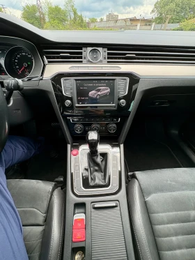 VW Passat Panorama, Full led, Apple car play , снимка 12