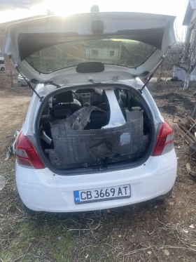 Обява за продажба на Toyota Yaris 1.4 ~Цена по договаряне - изображение 3