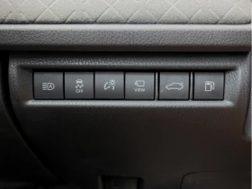 Toyota Camry XLE Hybrid AWD| Leather | Ventilated Seat | Pano R - 35000 € / 68454.05 лв. - 77657159 15