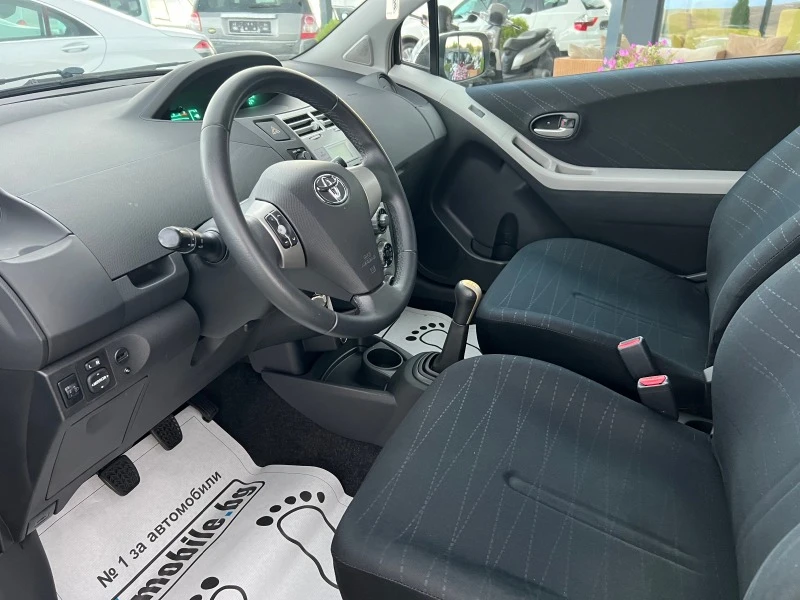 Toyota Yaris ***1.3 VVTI***, снимка 10 - Автомобили и джипове - 46355446