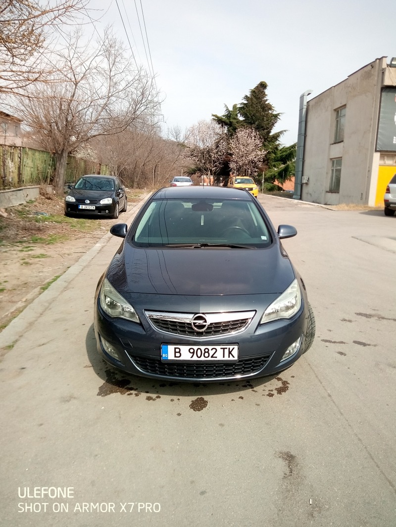 Opel Astra, снимка 6 - Автомобили и джипове - 44697040