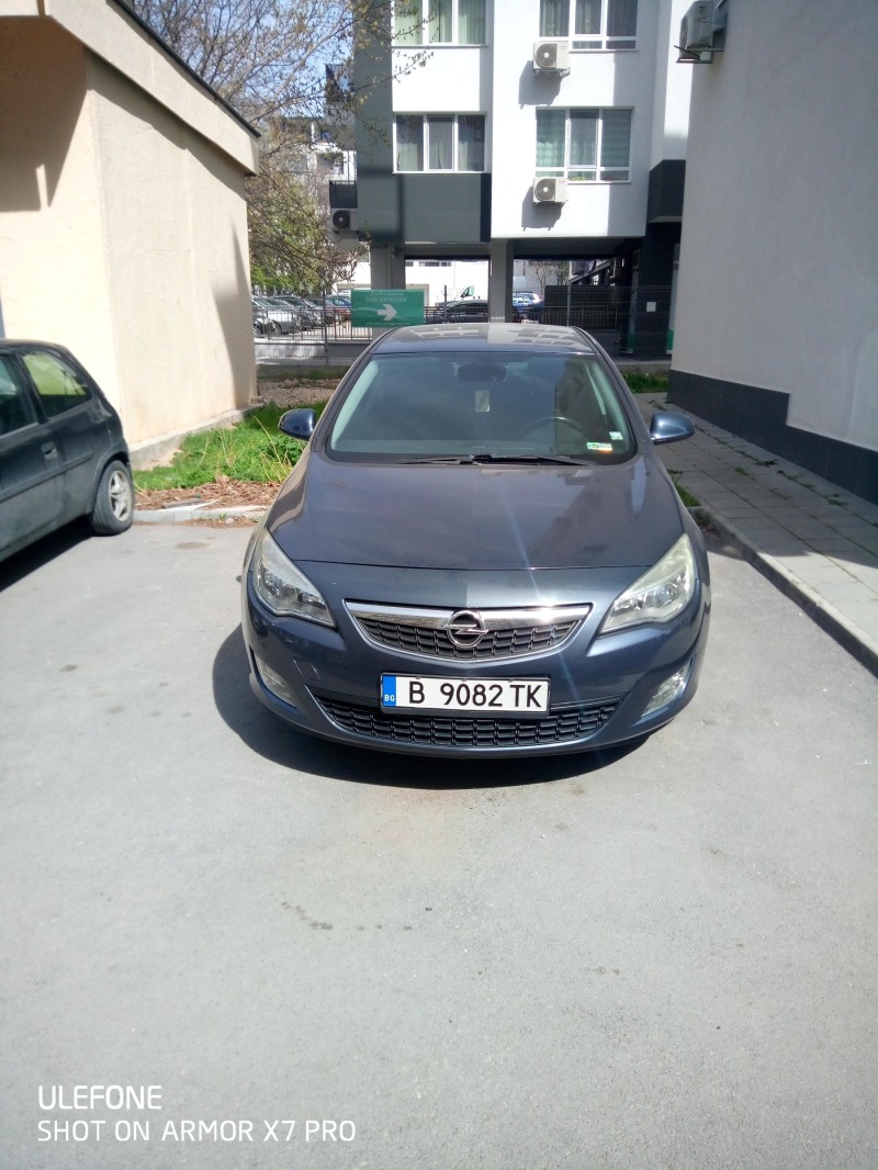 Opel Astra, снимка 2 - Автомобили и джипове - 44697040