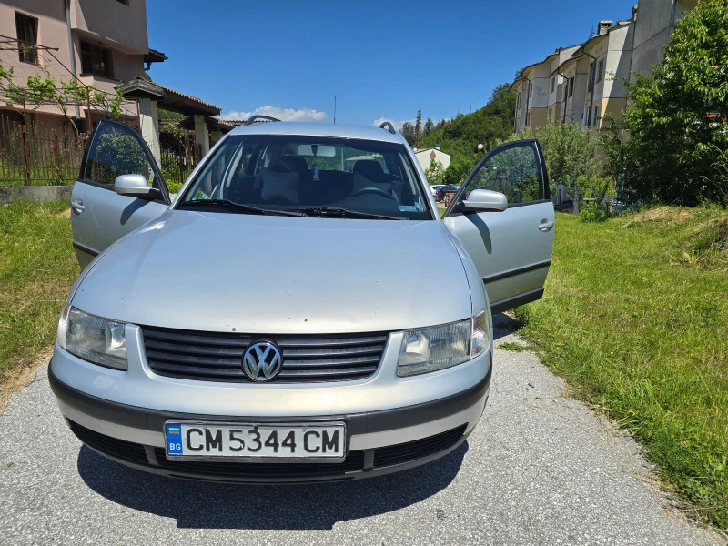 VW Passat 1.9 ТDI, Климатроник , снимка 1 - Автомобили и джипове - 47546697