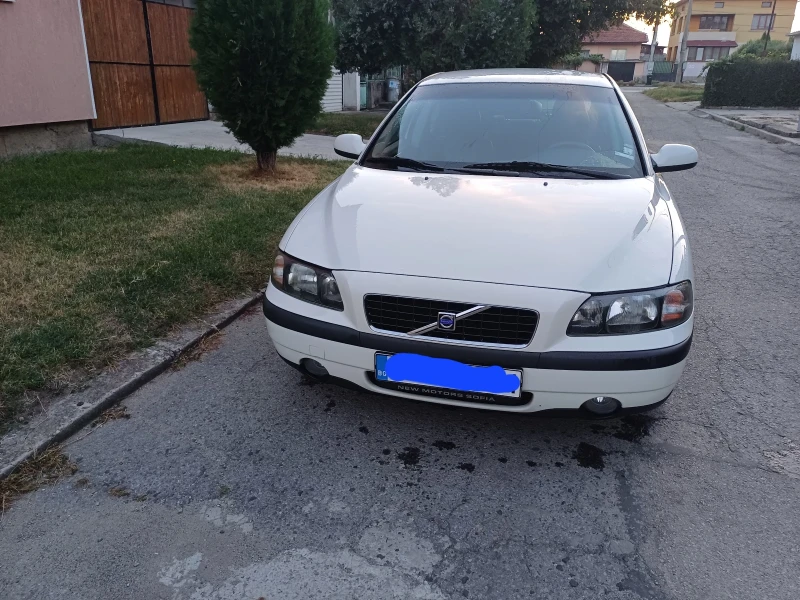 Volvo S60 2.4Т, снимка 2 - Автомобили и джипове - 47111511