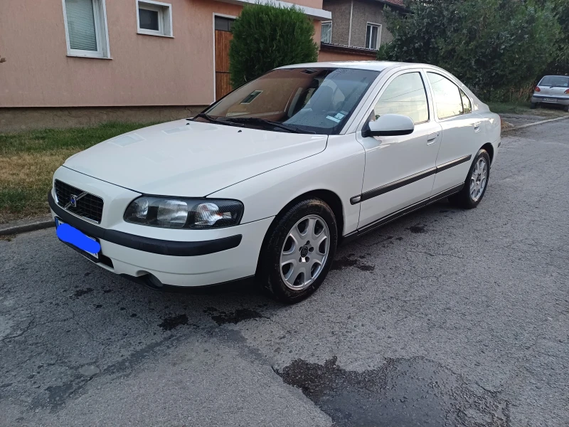 Volvo S60 2.4Т, снимка 1 - Автомобили и джипове - 47111511