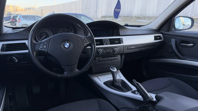 BMW 318, снимка 9 - Автомобили и джипове - 48732388