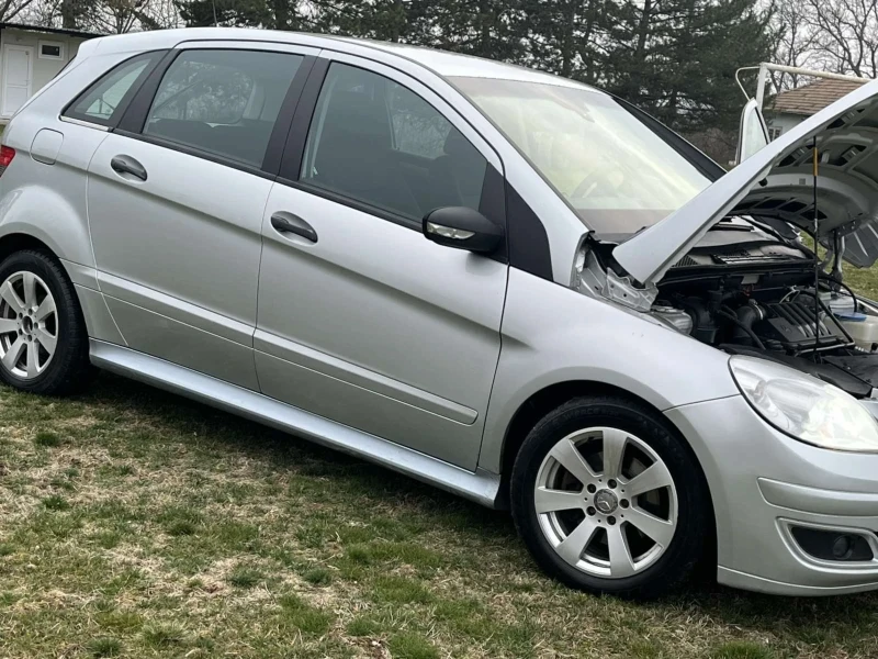 Mercedes-Benz B 180 2.0, снимка 6 - Автомобили и джипове - 48933826