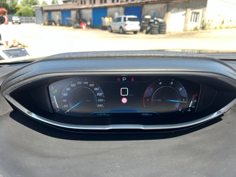 Peugeot 3008 1.6hdi GT LINE, снимка 9 - Автомобили и джипове - 51004749