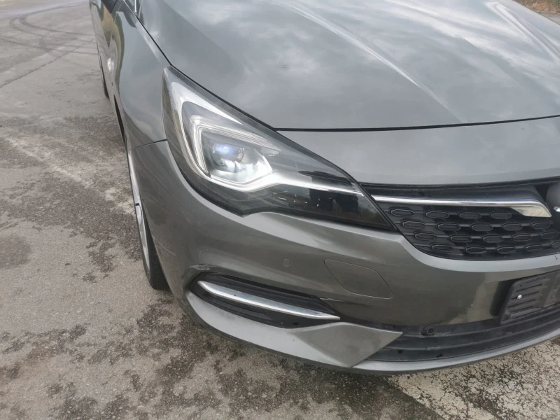 Opel Astra Комби, снимка 4 - Автомобили и джипове - 52499726