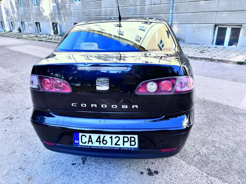Seat Cordoba, снимка 3 - Автомобили и джипове - 52403676