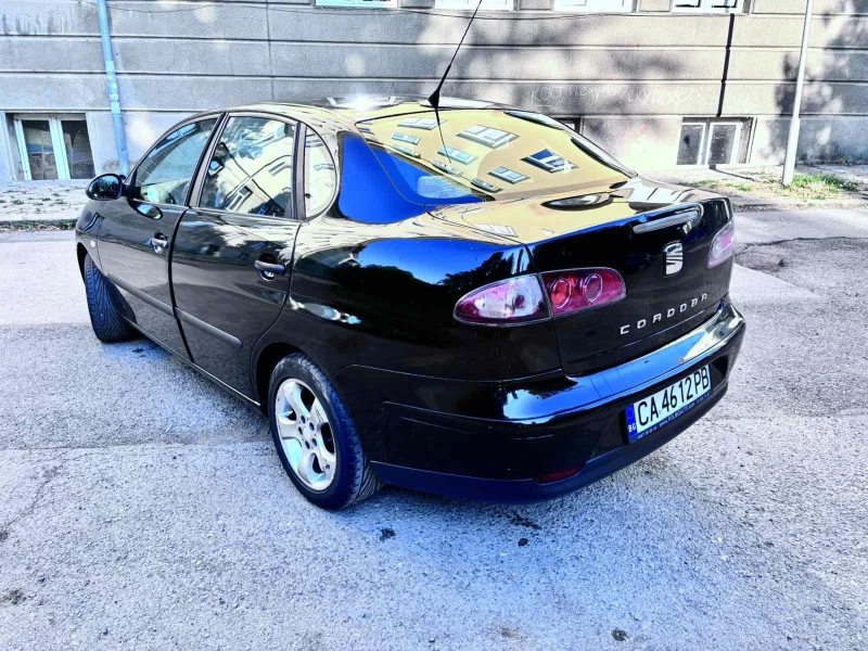 Seat Cordoba, снимка 7 - Автомобили и джипове - 52403676