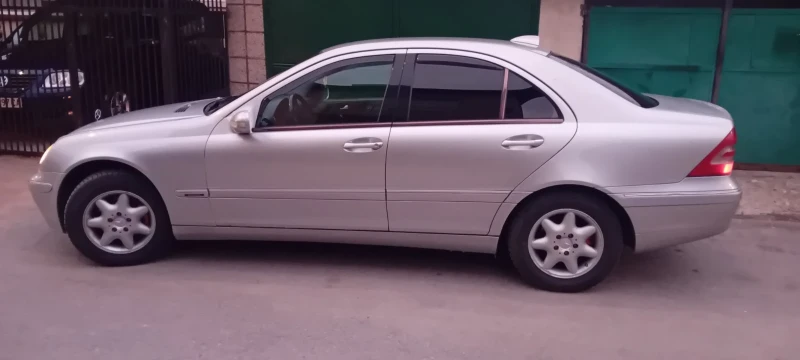 Mercedes-Benz C 200 Kompressor/gas, снимка 5 - Автомобили и джипове - 52044693