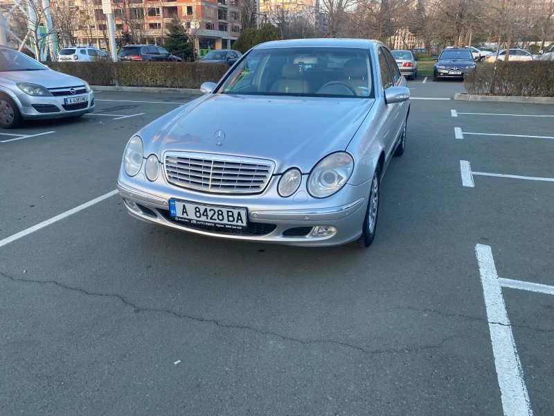 Mercedes-Benz E 200 2, 0 автомат нова газова уредба 10/100 газ, снимка 2 - Автомобили и джипове - 52831243