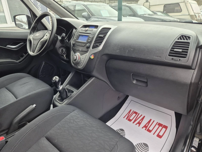 Hyundai Ix20 1.4i-168000км, снимка 11 - Автомобили и джипове - 53280649