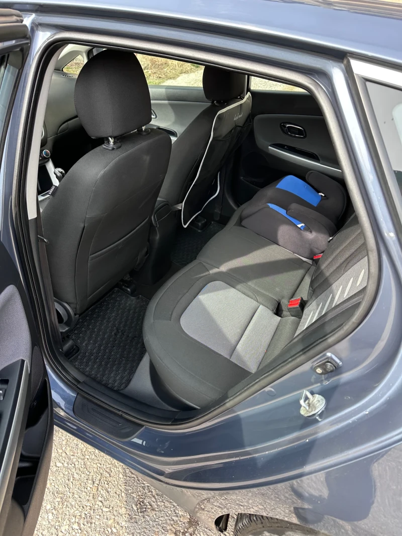 Kia Ceed 1.6. CRDI, снимка 9 - Автомобили и джипове - 53340559