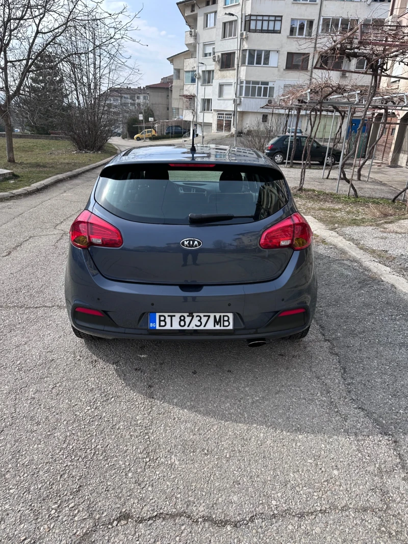 Kia Ceed 1.6. CRDI, снимка 6 - Автомобили и джипове - 53340559