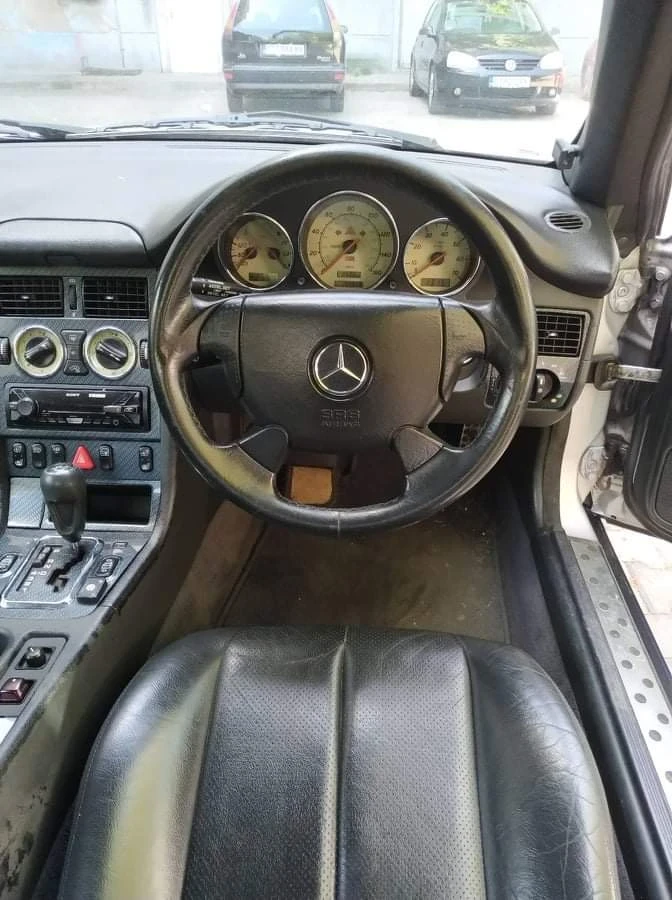 Mercedes-Benz SLK 230, снимка 9 - Автомобили и джипове - 48140171