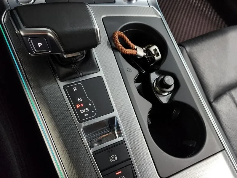 Audi A6 2.0 TFSI Quattro, снимка 9 - Автомобили и джипове - 55084435