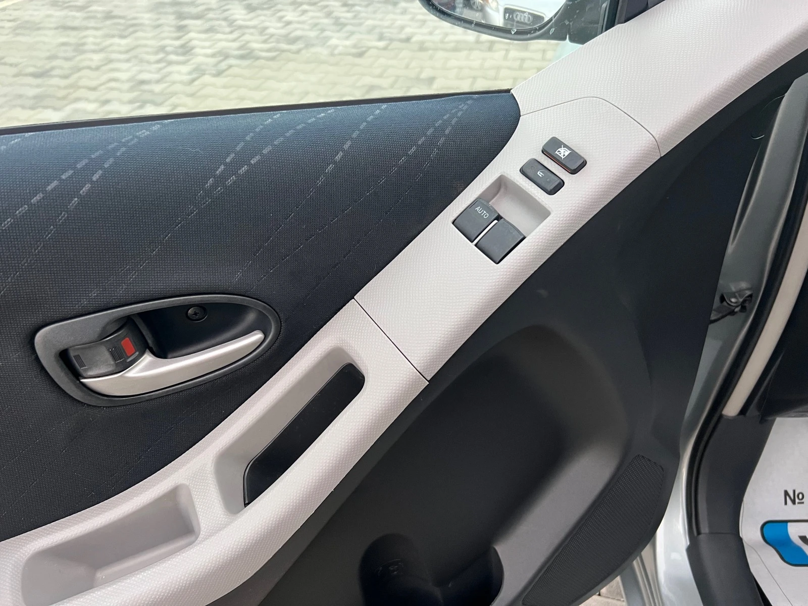 Toyota Yaris ***1.3 VVTI*** | Mobile.bg   12