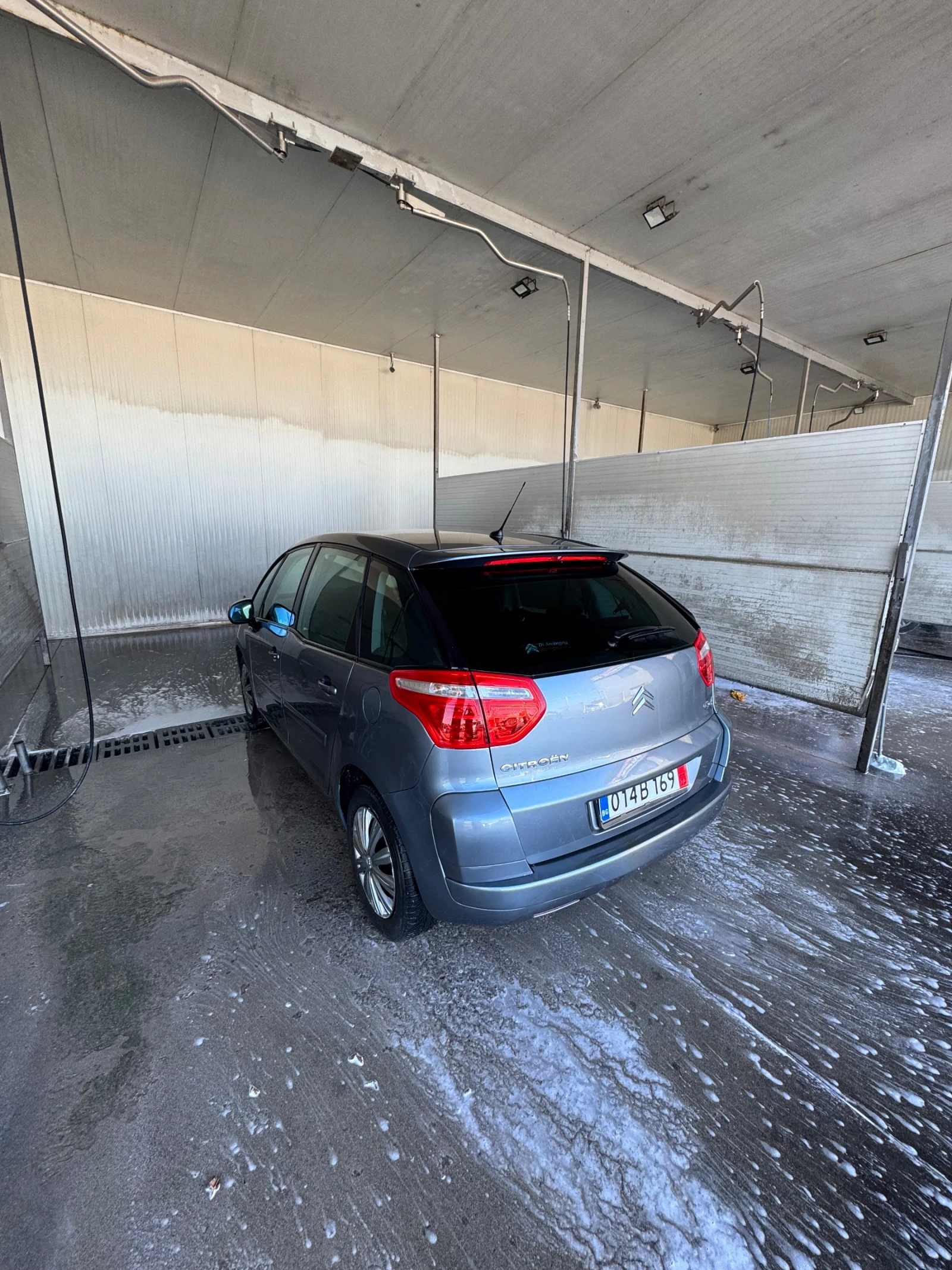 Citroen C4 Picasso 1.6 HDi - изображение 5