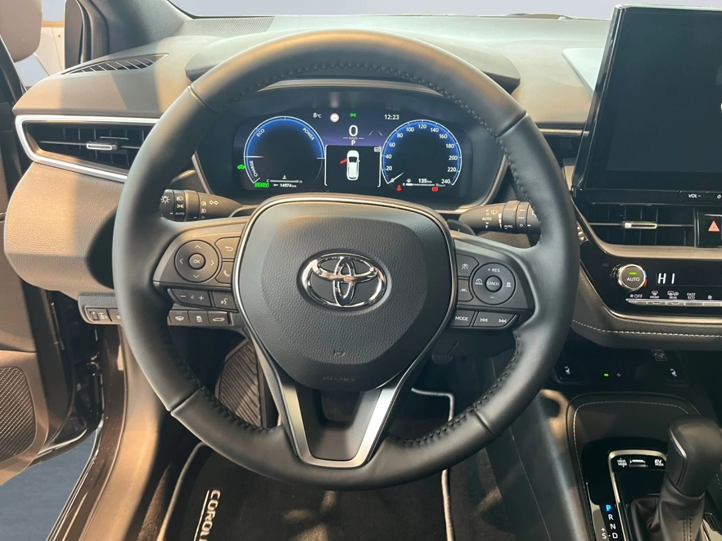 Toyota Corolla 2.0 HYBRID* TEAM D* LED* DISTR* CARPLAY* CAMERA*  - изображение 8