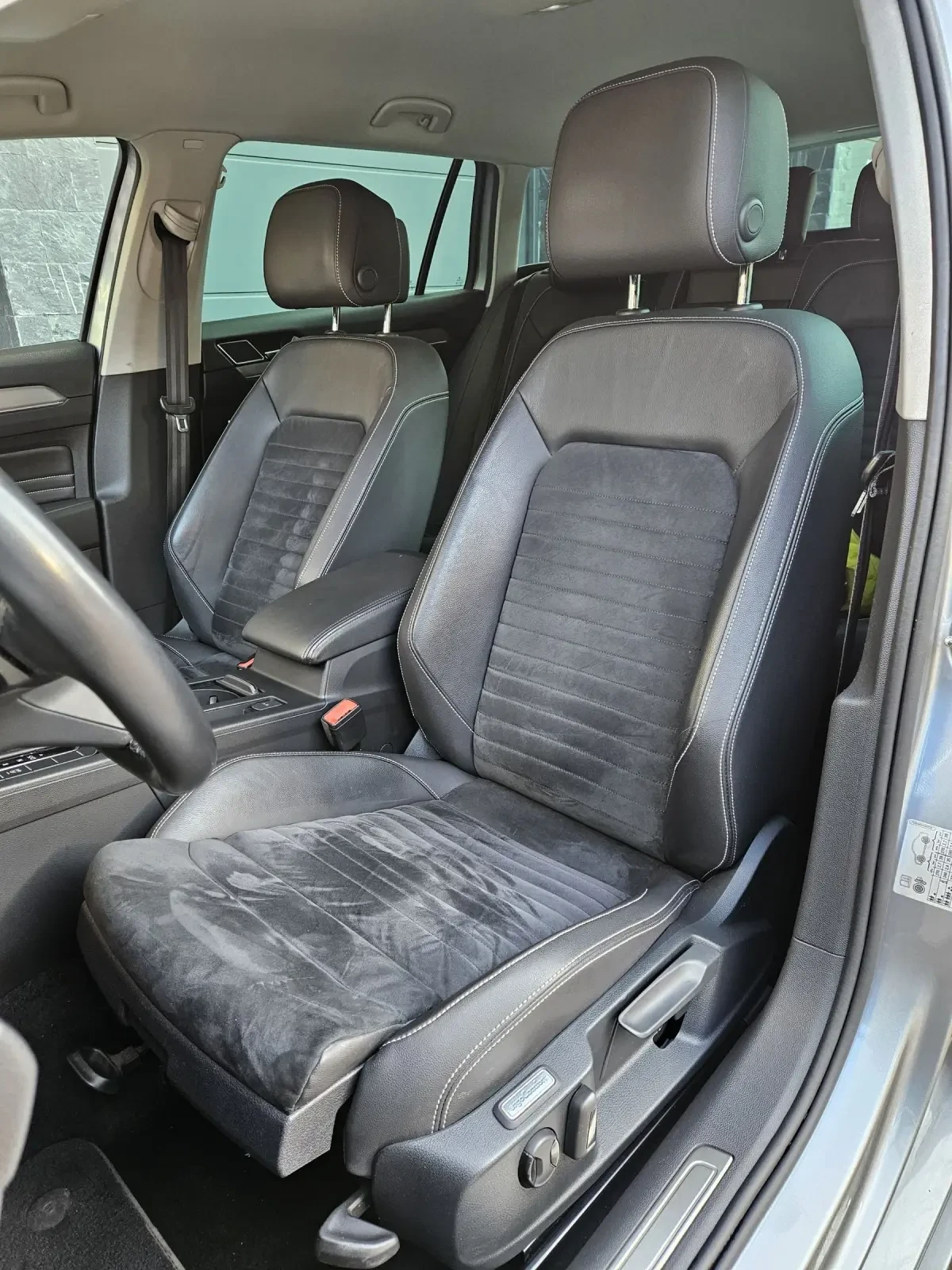 VW Passat 2.0TDI190к.с ELEGANCE Дигитал Камера Дист KEYLESS  - изображение 8