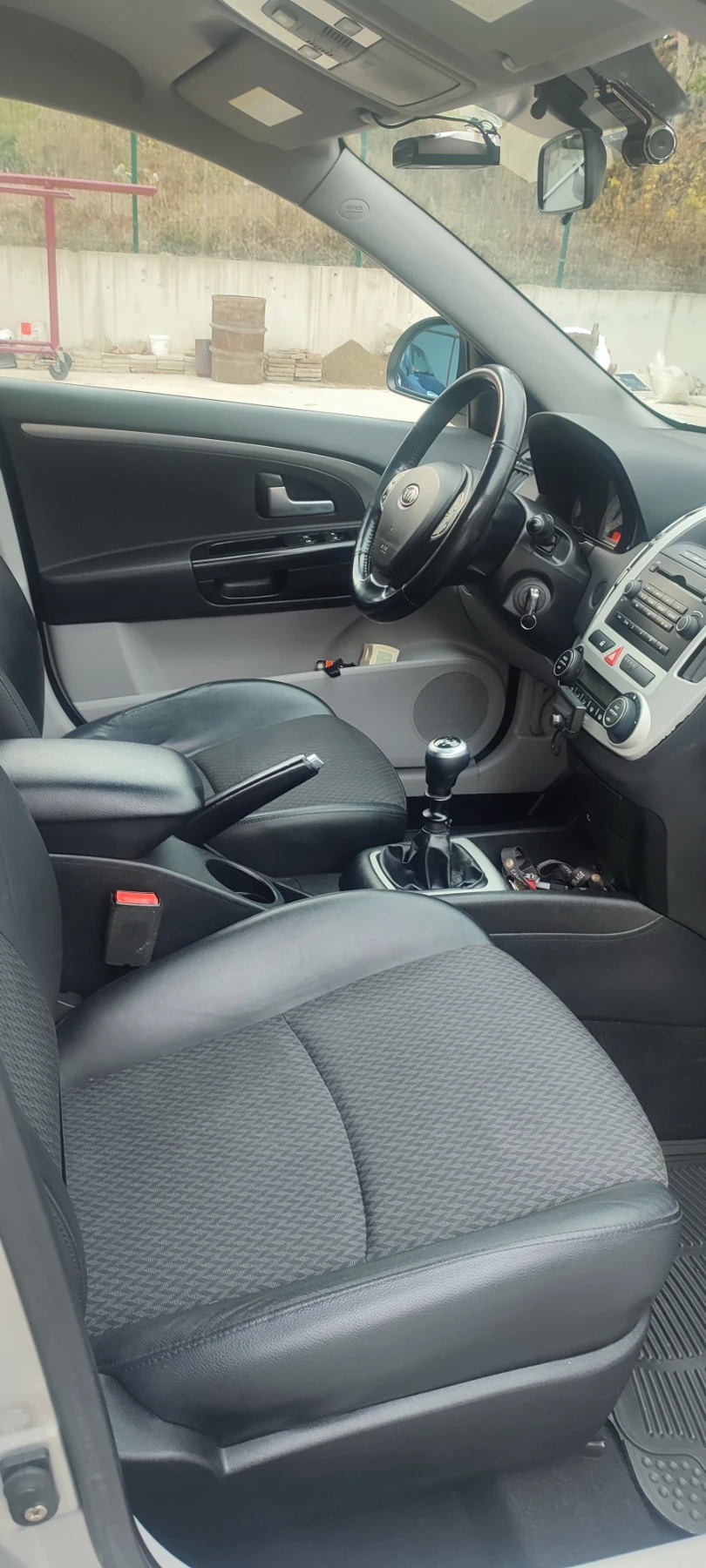 Kia Ceed 2.0 crdi - изображение 5