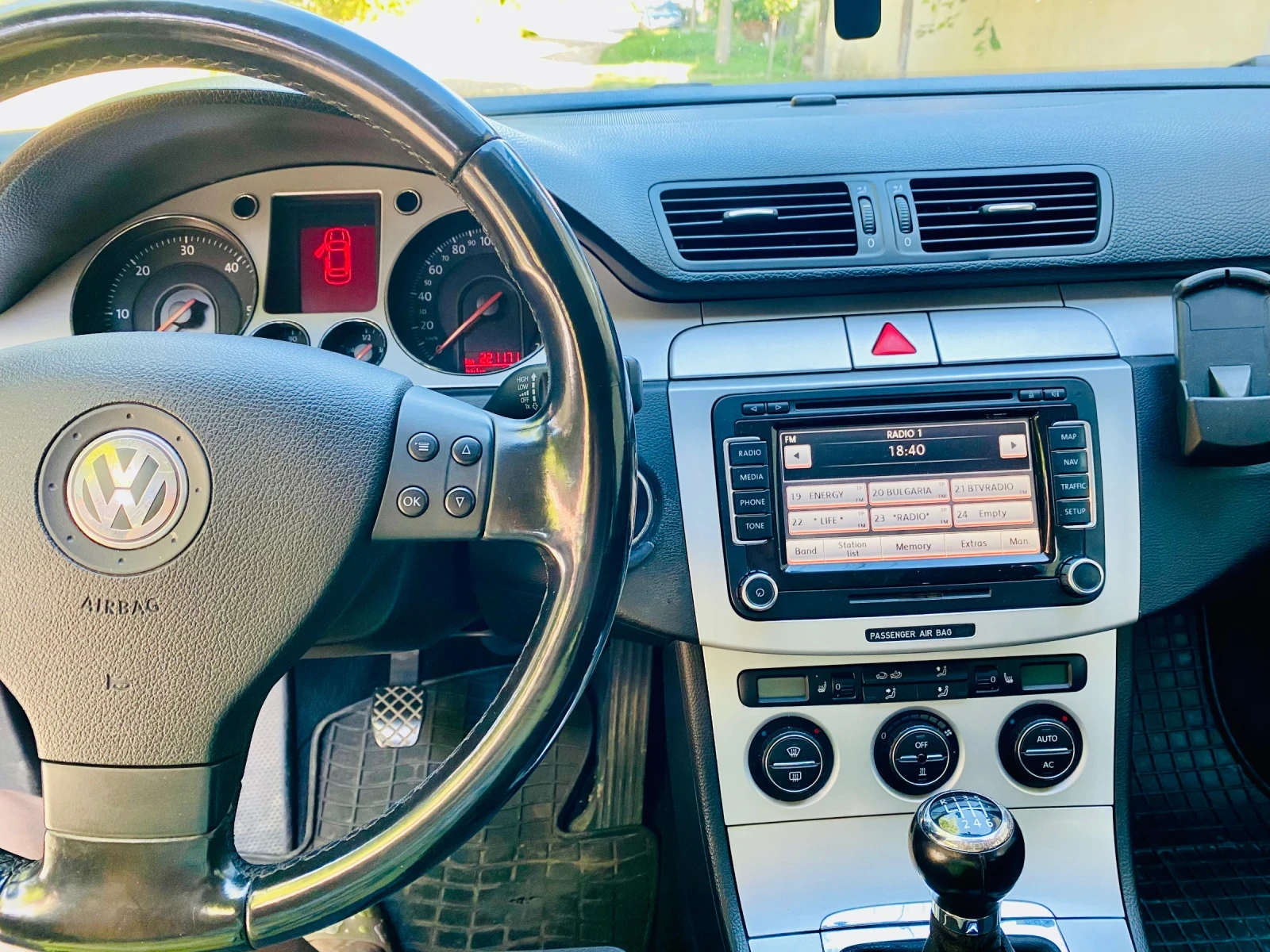 VW Passat B 6 - изображение 8