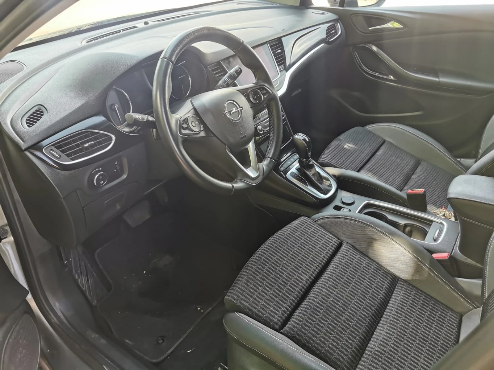 Opel Astra Комби - изображение 6