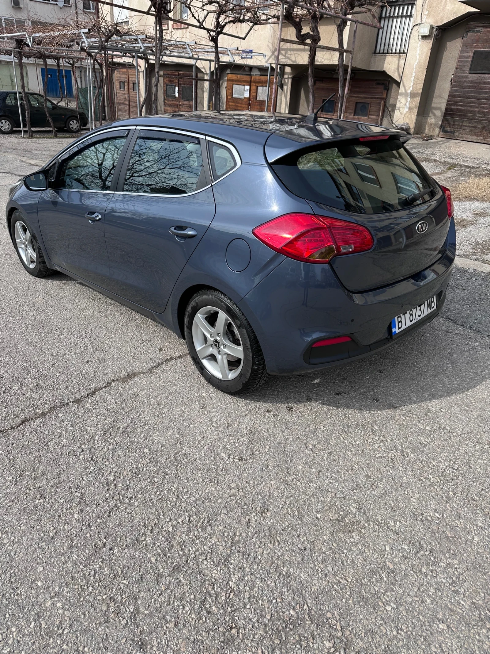 Kia Ceed 1.6 CRDI | Mobile.bg � ����������� 4