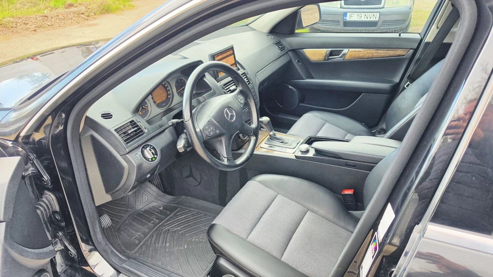 Mercedes-Benz C 220 Cdi, снимка 7 - Автомобили и джипове - 54146382