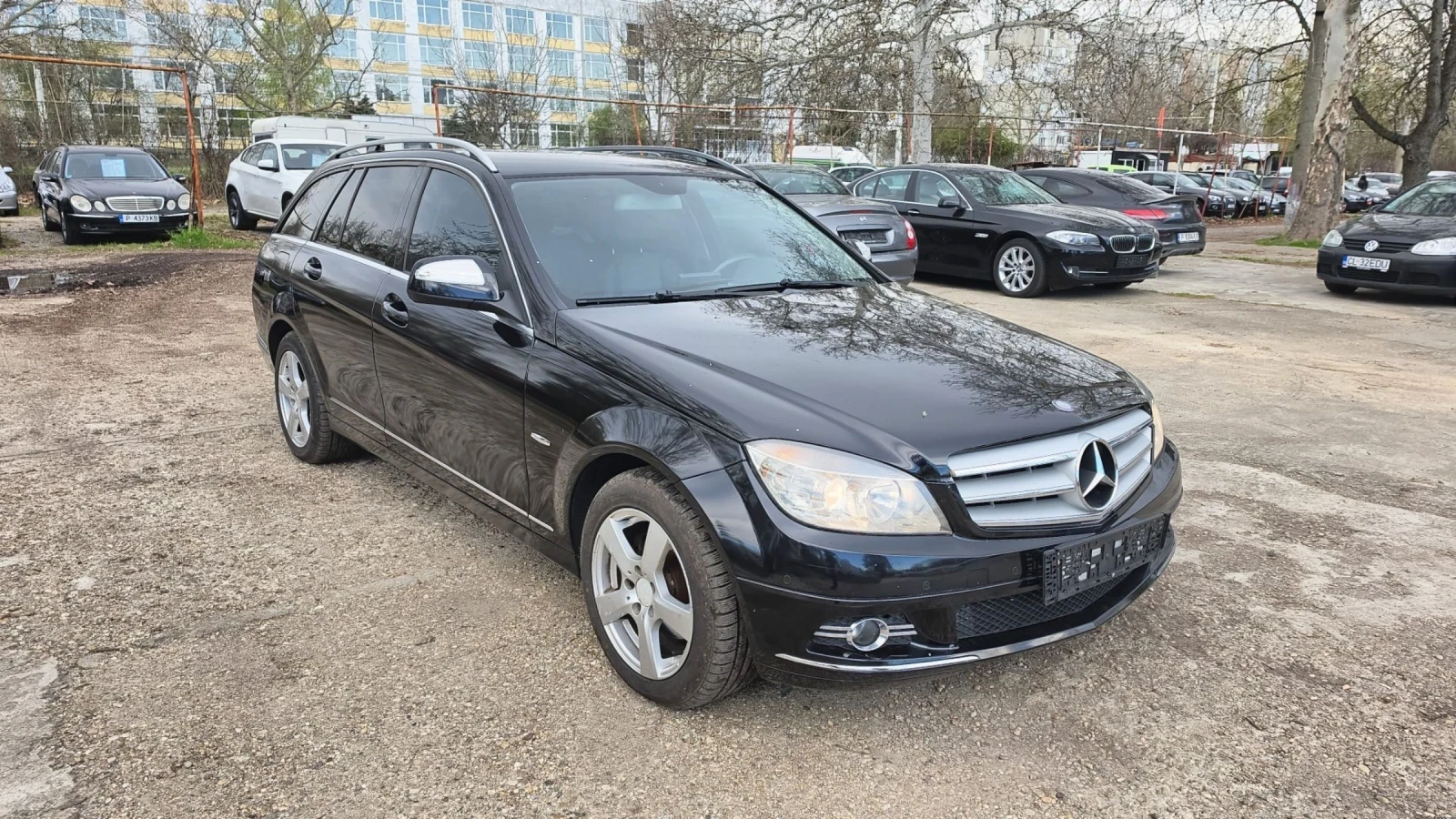 Mercedes-Benz C 220 Cdi, снимка 2 - Автомобили и джипове - 54146382