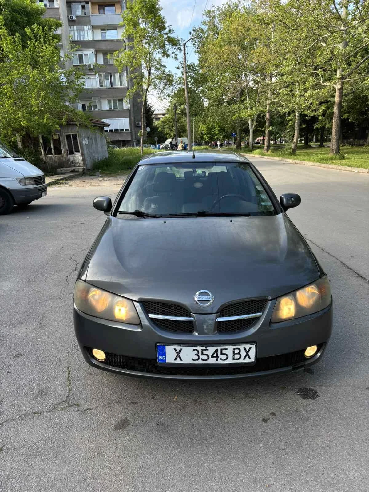 Nissan Almera 1.5 dci, снимка 3 - Автомобили и джипове - 54571836