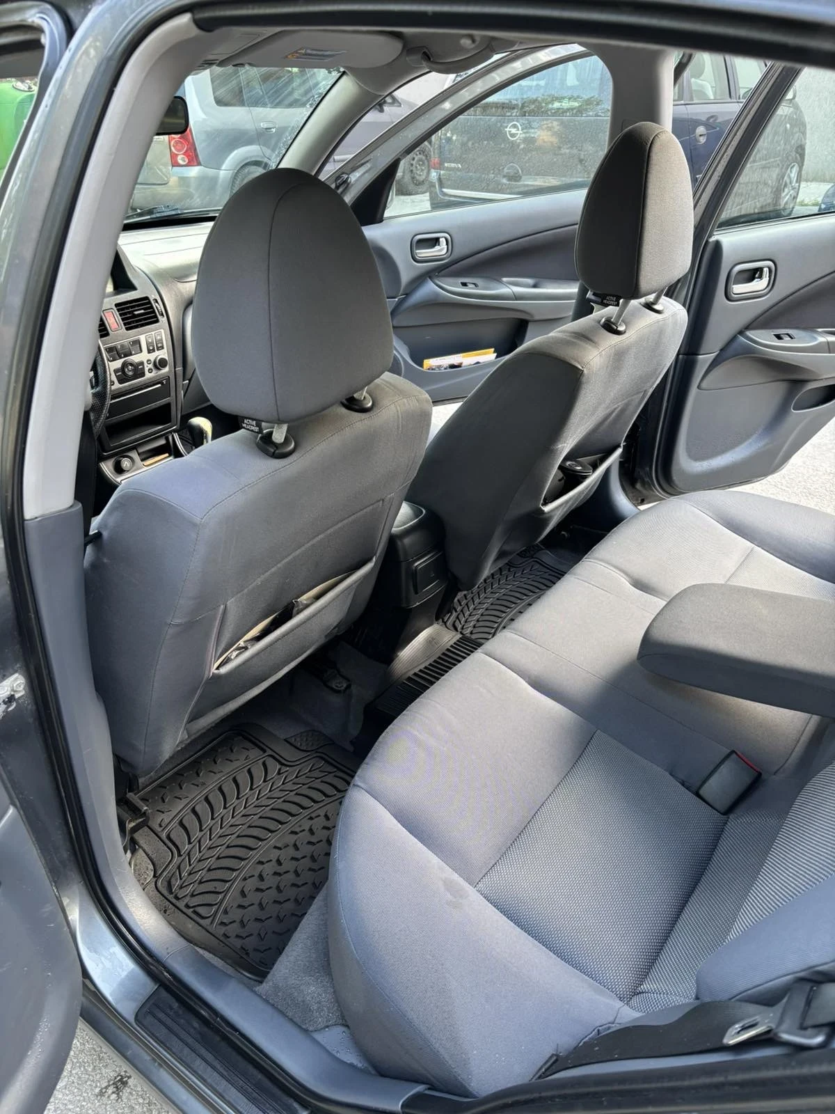 Nissan Almera 1.5 dci, снимка 2 - Автомобили и джипове - 54571836