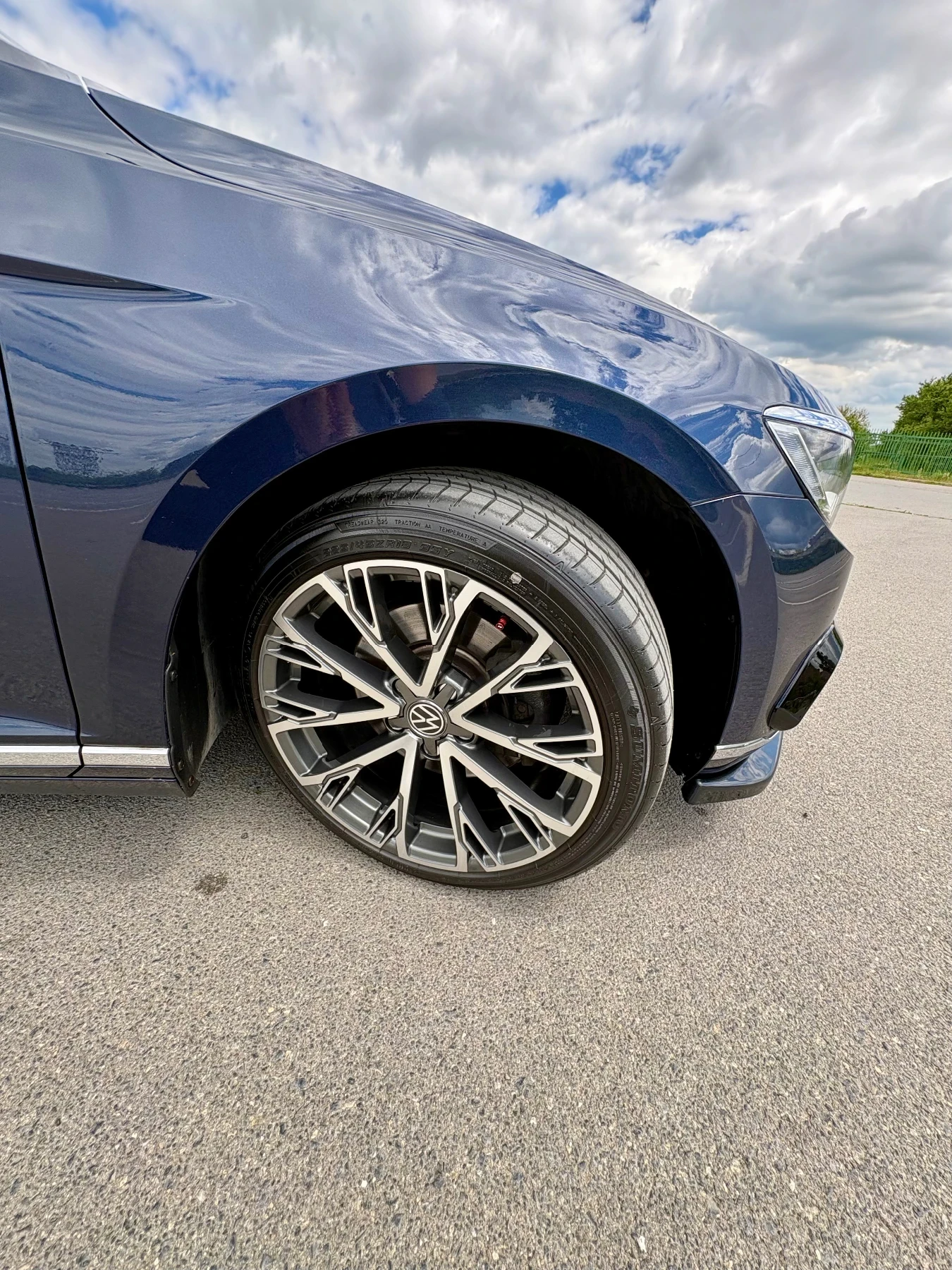 VW Passat Panorama, Full led, Apple car play , снимка 11 - Автомобили и джипове - 54584440