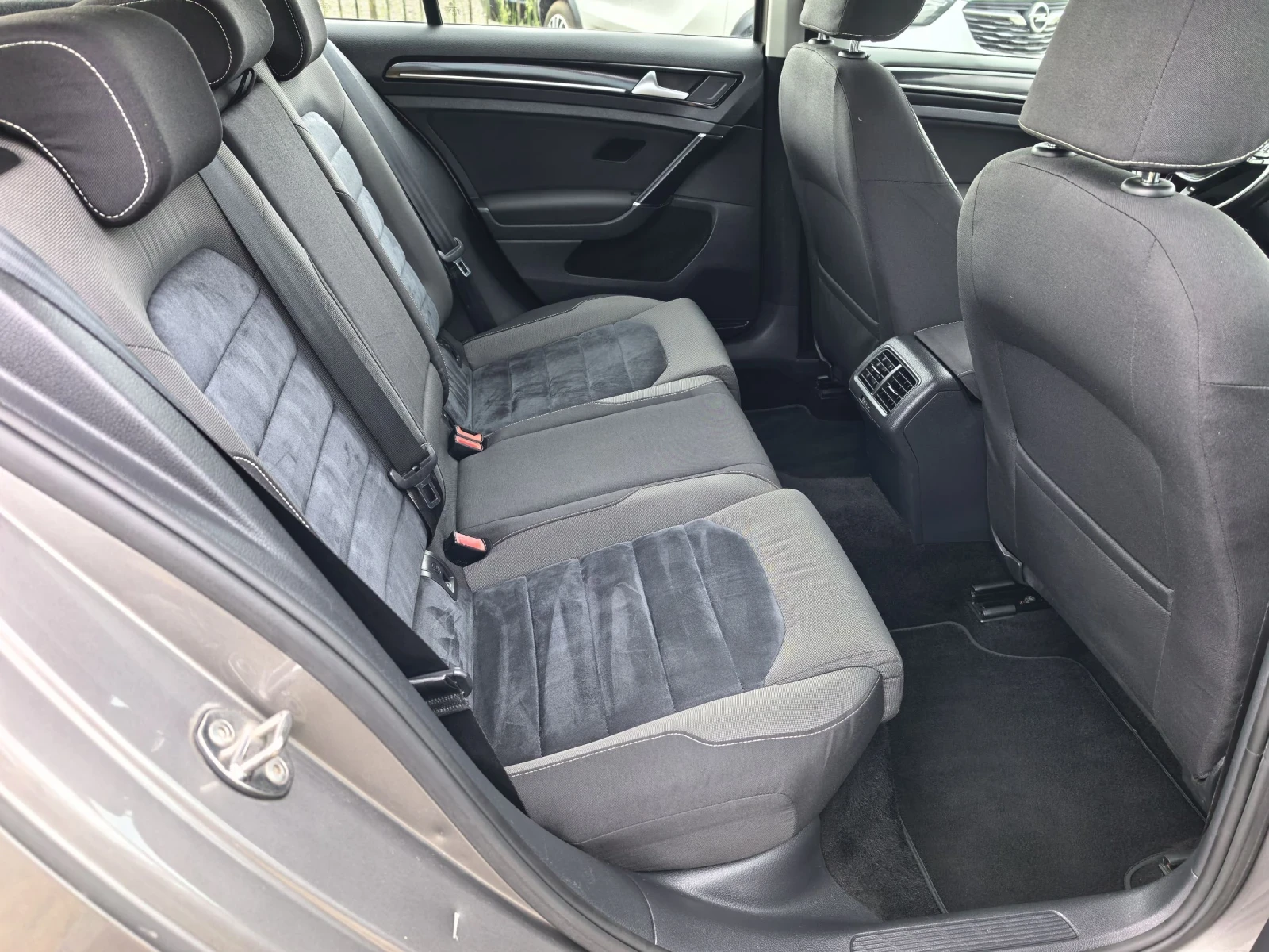 VW Golf 1, 6tdi - Highline, снимка 14 - Автомобили и джипове - 54655327