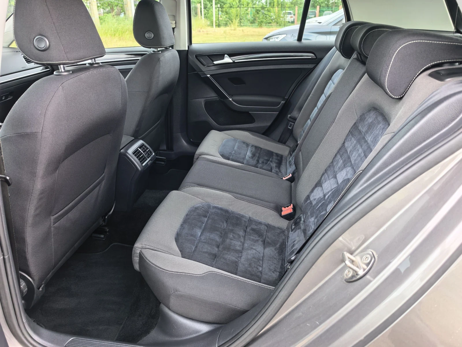 VW Golf 1, 6tdi - Highline, снимка 13 - Автомобили и джипове - 54655327