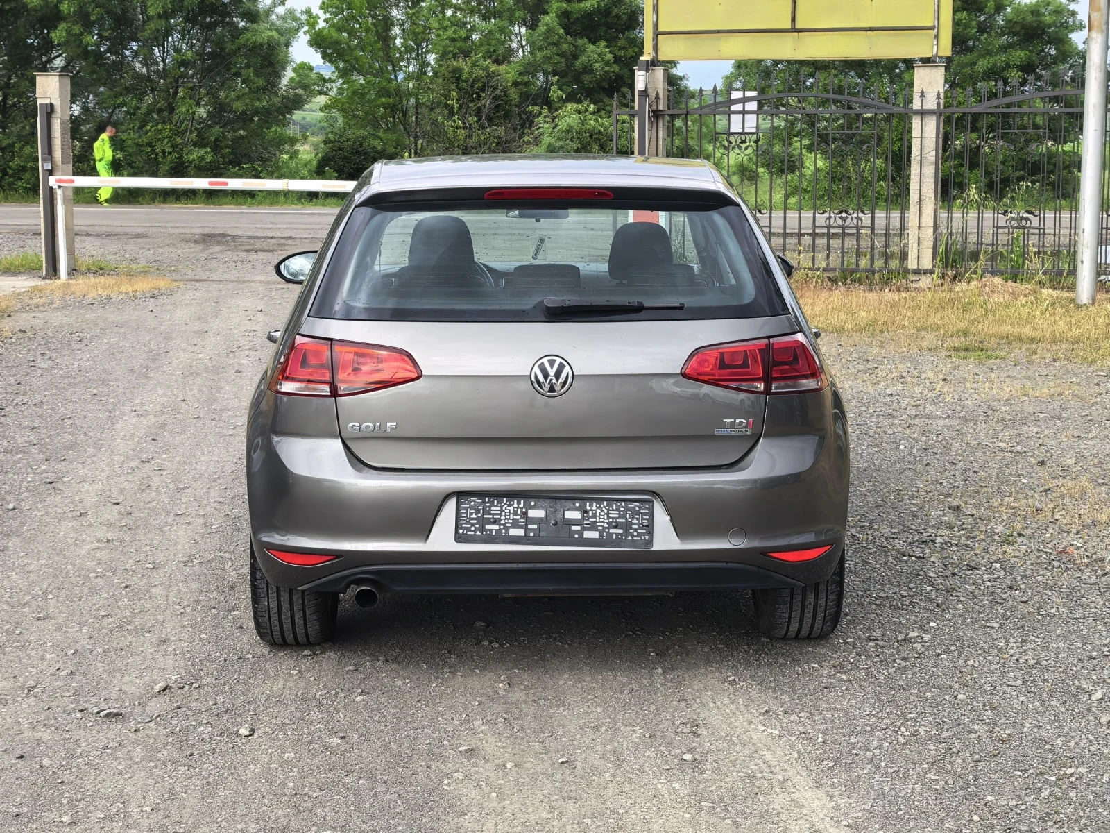 VW Golf 1, 6tdi - Highline, снимка 6 - Автомобили и джипове - 54655327