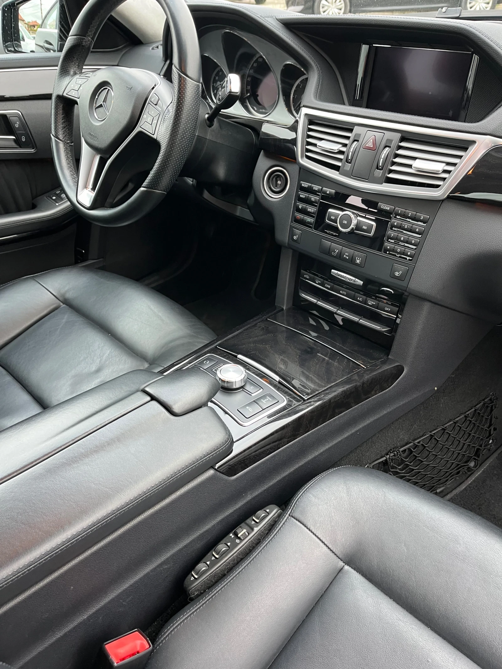 Mercedes-Benz E 350, снимка 11 - Автомобили и джипове - 54916448