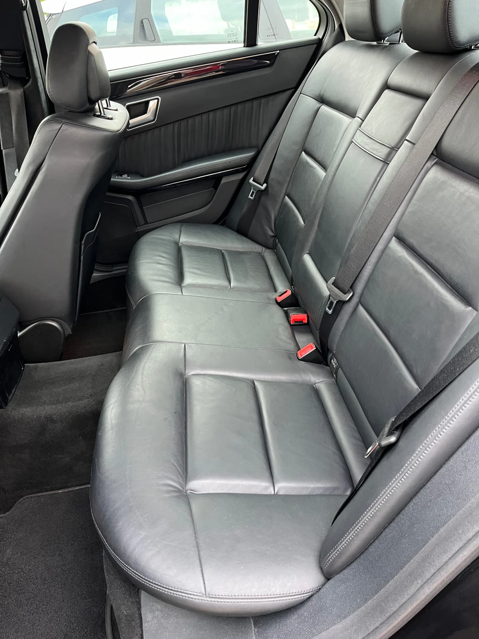 Mercedes-Benz E 350, снимка 12 - Автомобили и джипове - 54916448