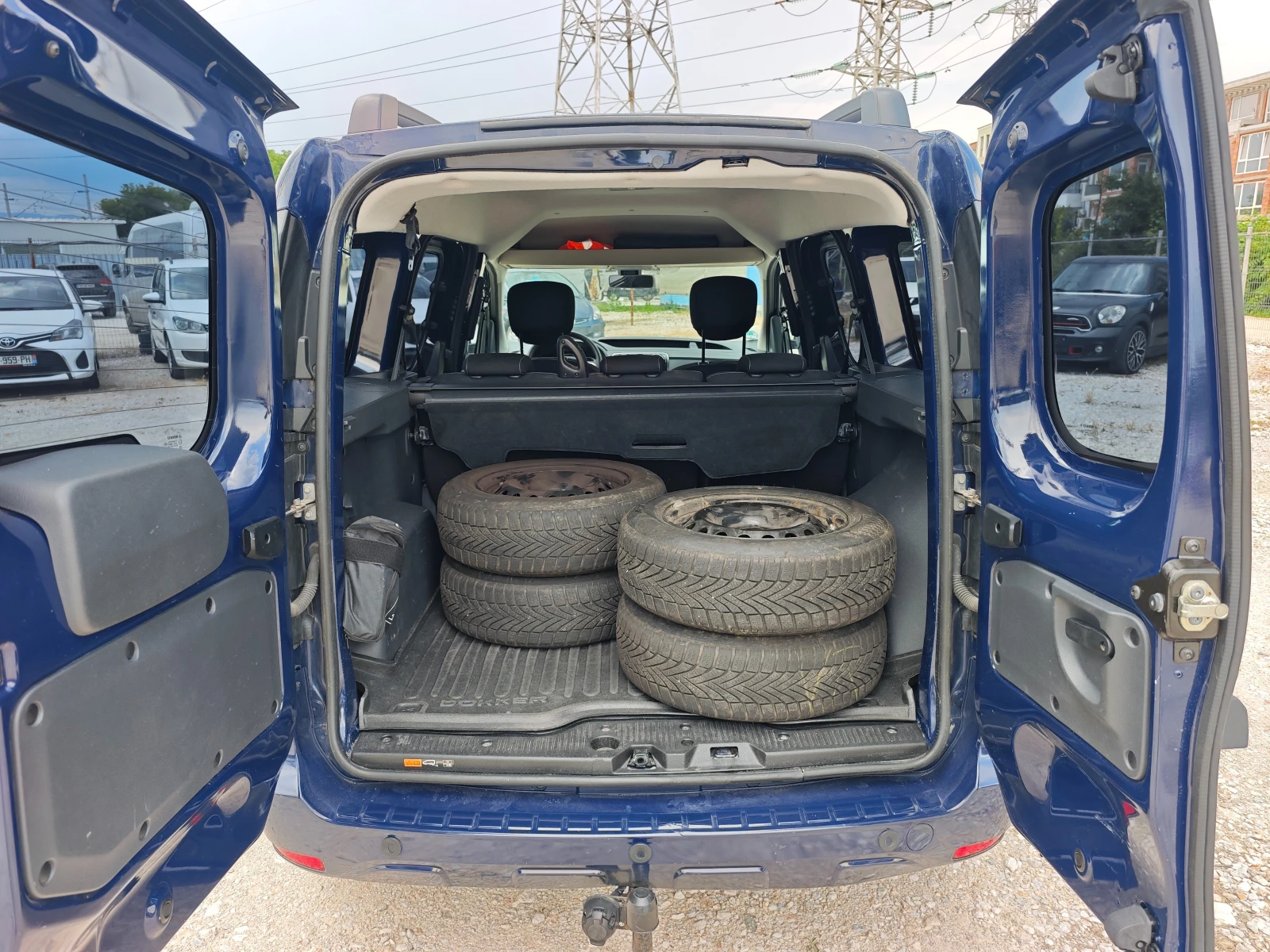 Dacia Dokker 1.5DCi EURO 6, снимка 11 - Автомобили и джипове - 55060580