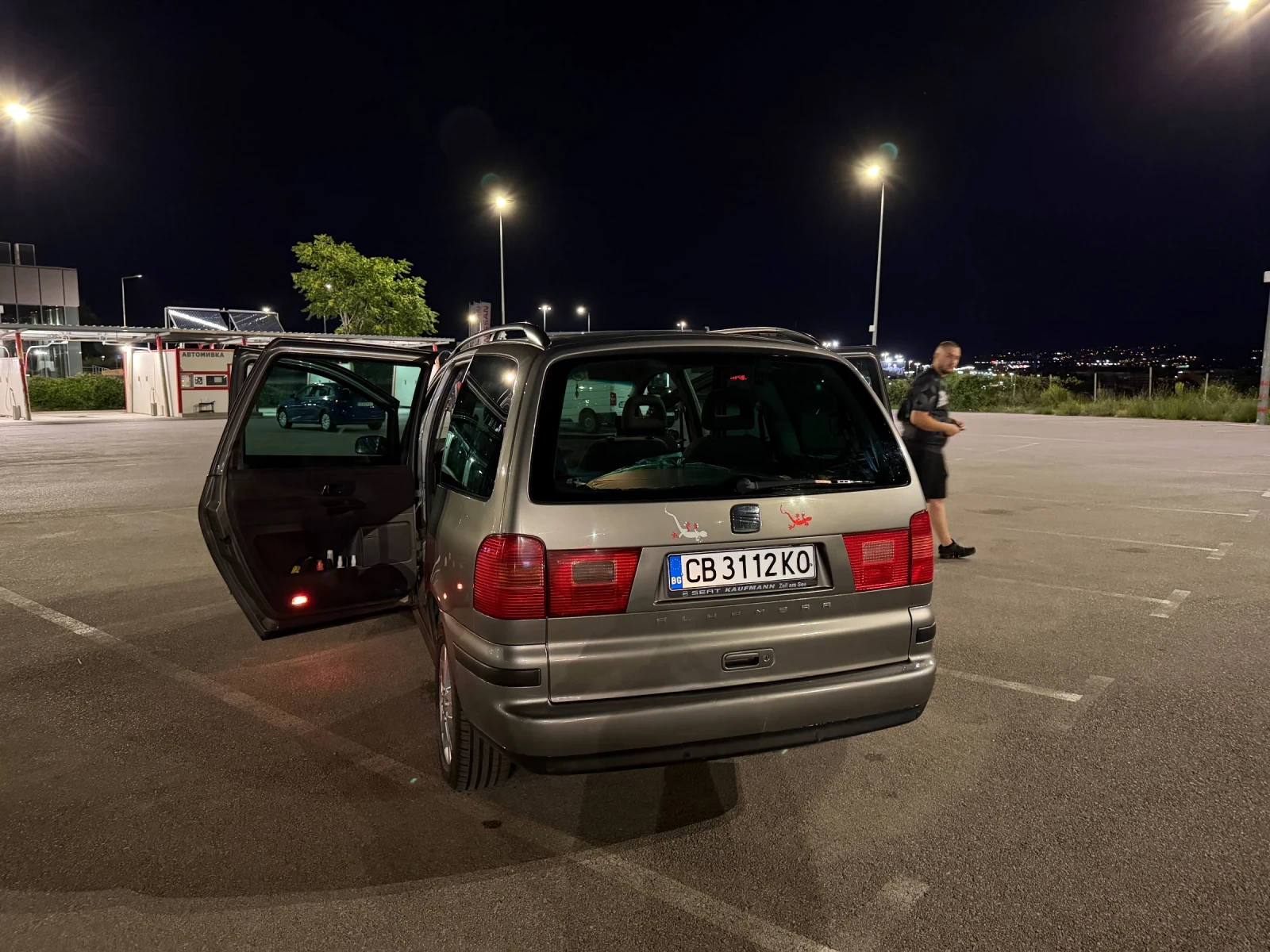 Seat Alhambra, снимка 13 - Автомобили и джипове - 55228032