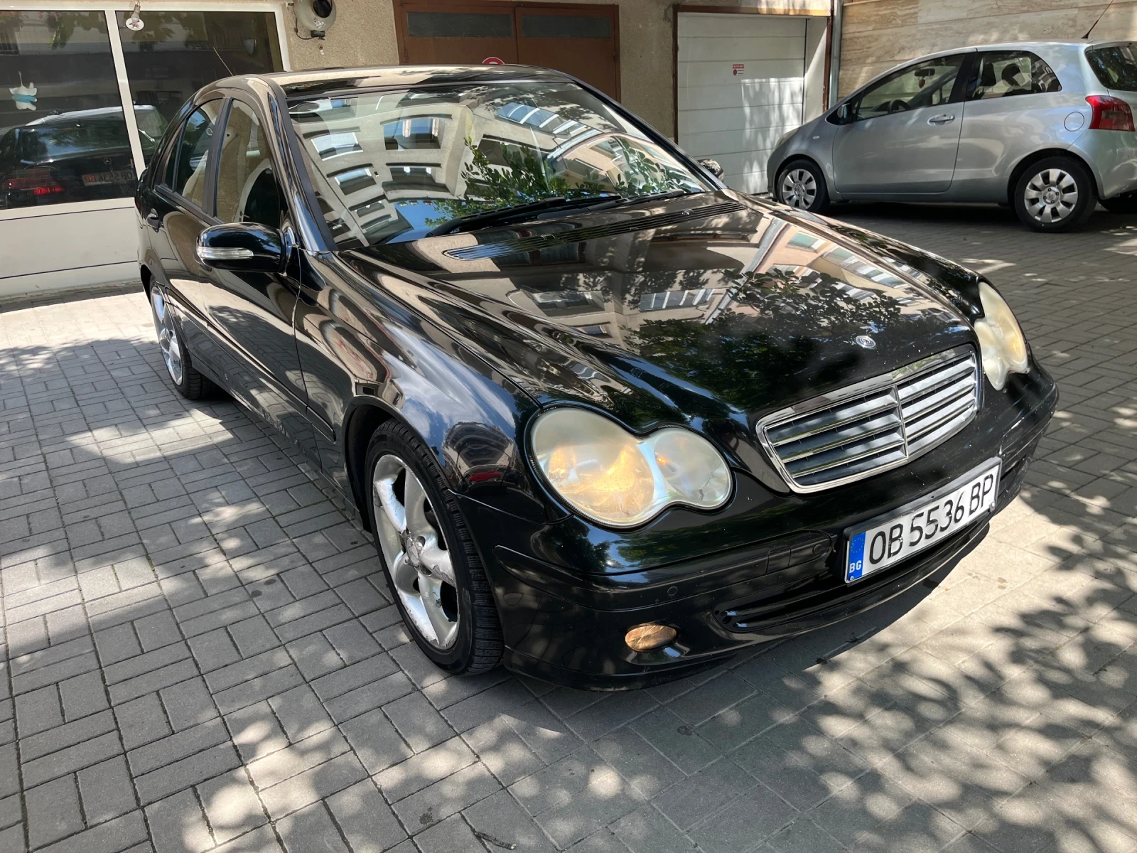 Mercedes-Benz C 200, снимка 2 - Автомобили и джипове - 55445614
