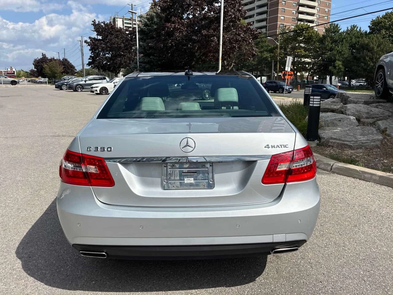 Mercedes-Benz E 350 * CARFAX * ОТ ПРЕДСТАВИТЕЛСТВО НА МЕРЦЕДЕС * , снимка 4 - Автомобили и джипове - 55776522