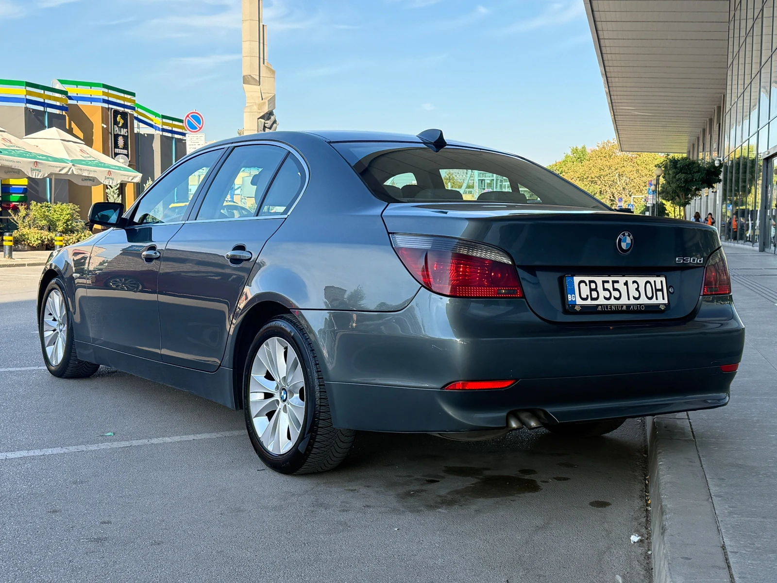 BMW 530 D 6 МЕСЕЦА ГАРАНЦИЯ/218к.с. Ксенон/Кожа, снимка 3 - Автомобили и джипове - 56128715