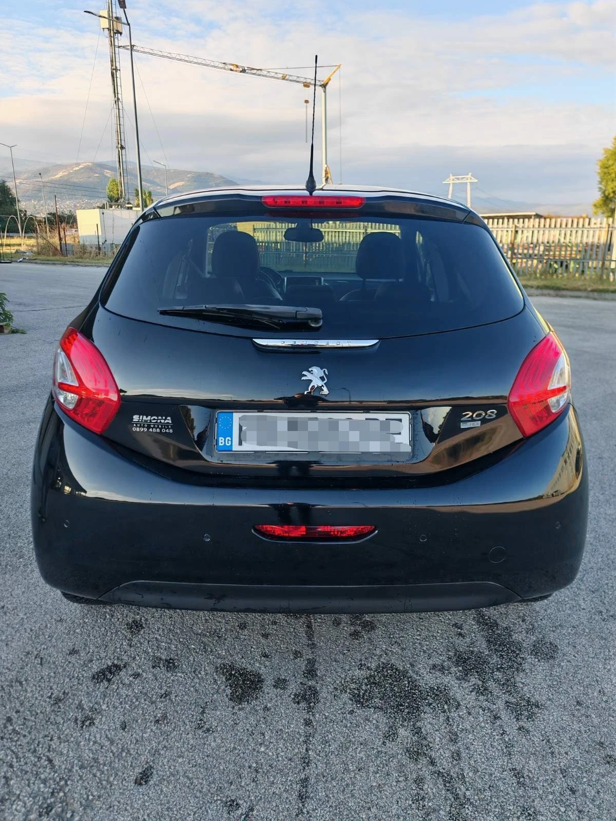 Peugeot 208 1.6 , снимка 5 - Автомобили и джипове - 56550376