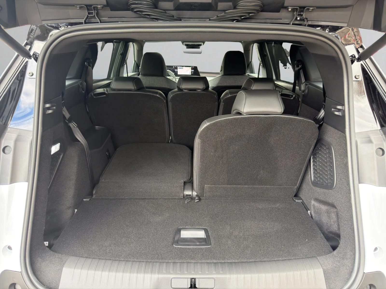 Peugeot 5008 GT EXCLUSIVE HYBRID 145 48V ������ �������� | Mobile.bg � ����������� 12